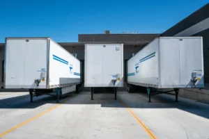 Why CDL Companies Need Both CDLIS and MVR Reports