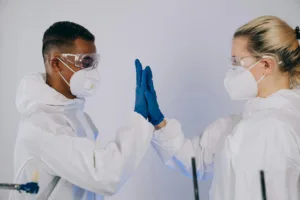 What Should a Truck Spill Kit Contain